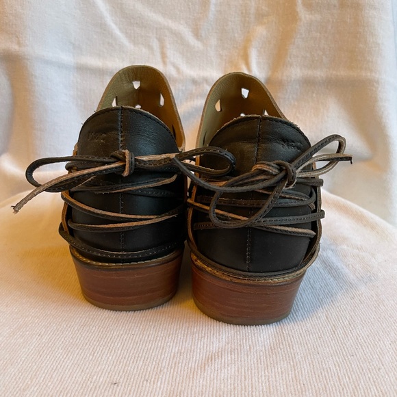 Musse & Cloud Booties - Picture 3 of 5